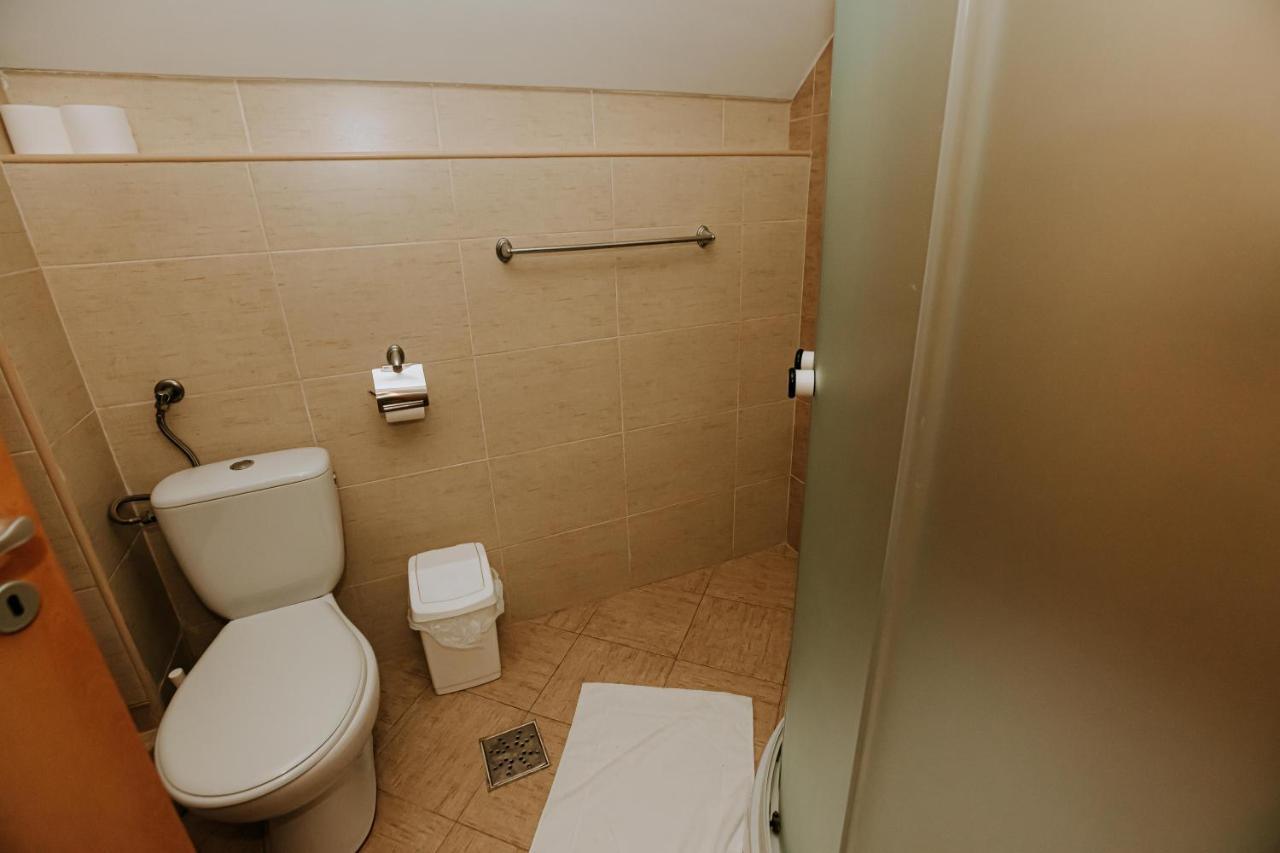 Guest House Lacul Linistit 모네아사 외부 사진