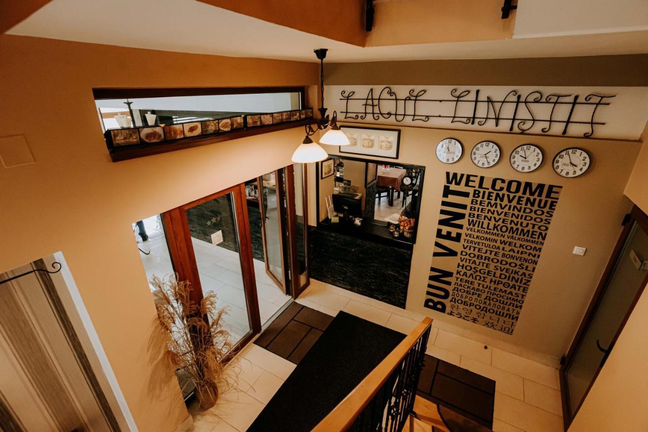 Guest House Lacul Linistit 모네아사 외부 사진